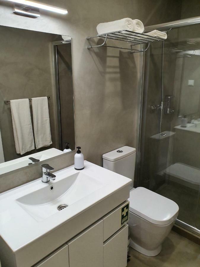 Agnelo Comfort - Accommodation H V ฟุงชาล ภายนอก รูปภาพ